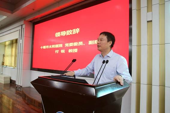 说明: H:\照片\报道照片\2.JPG