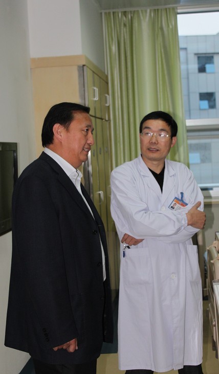 深入病房实地考察